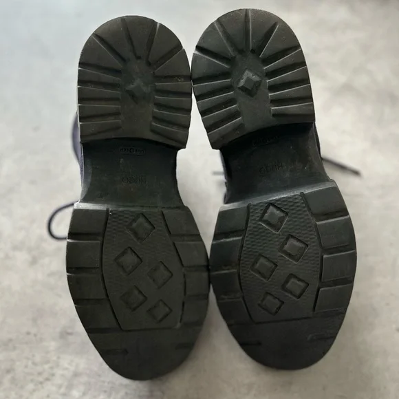 Hugo Boots - Picture 7 of 10